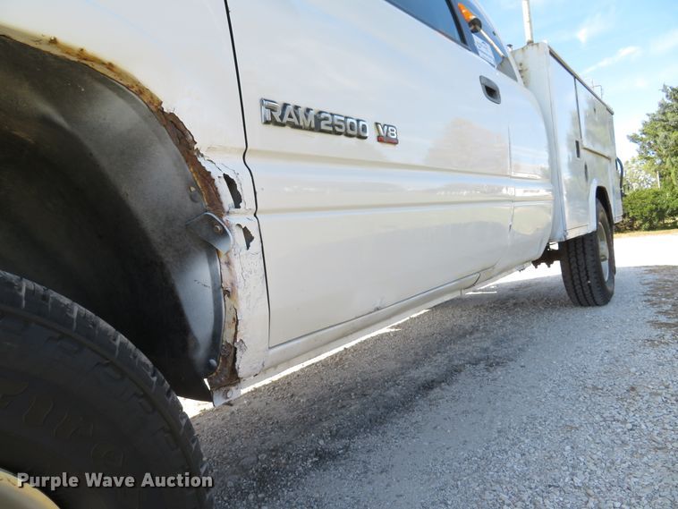 image for item DH1641 1998 Dodge Ram 2500 Club Cab utility bed pickup truck