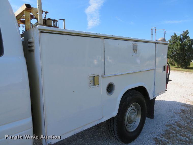 image for item DH1641 1998 Dodge Ram 2500 Club Cab utility bed pickup truck