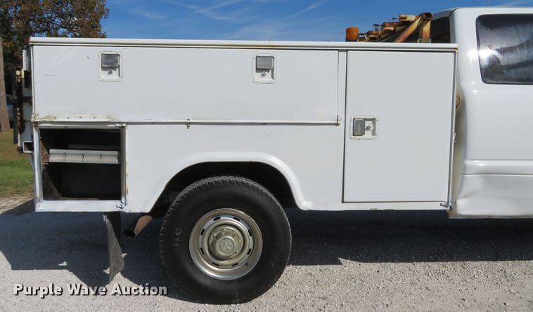 image for item DH1641 1998 Dodge Ram 2500 Club Cab utility bed pickup truck