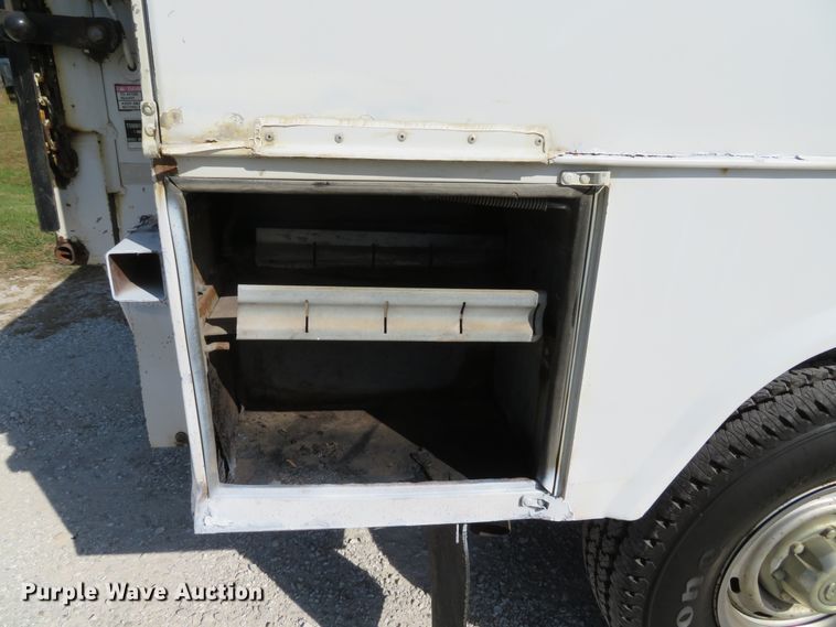 image for item DH1641 1998 Dodge Ram 2500 Club Cab utility bed pickup truck