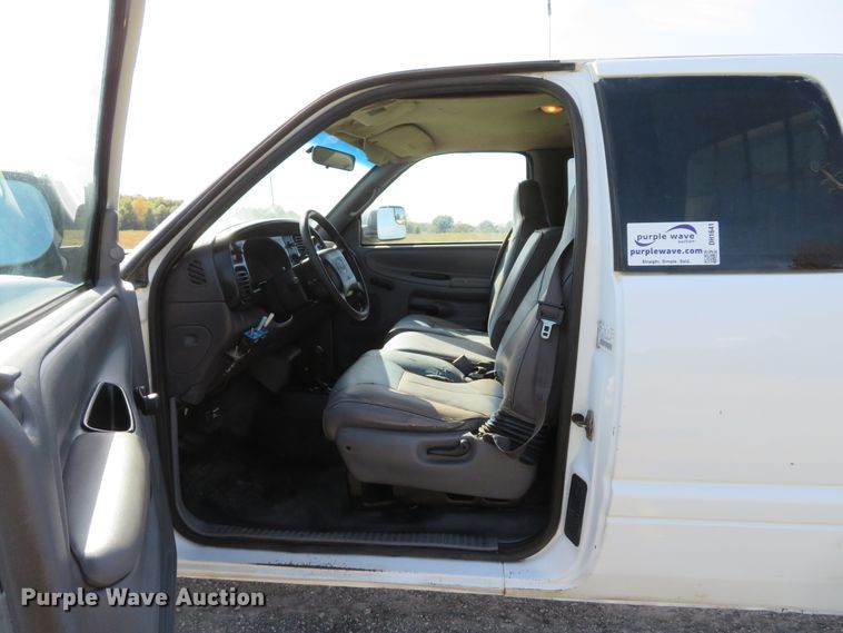 image for item DH1641 1998 Dodge Ram 2500 Club Cab utility bed pickup truck