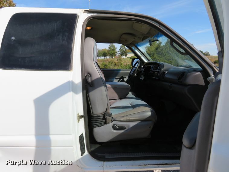 image for item DH1641 1998 Dodge Ram 2500 Club Cab utility bed pickup truck