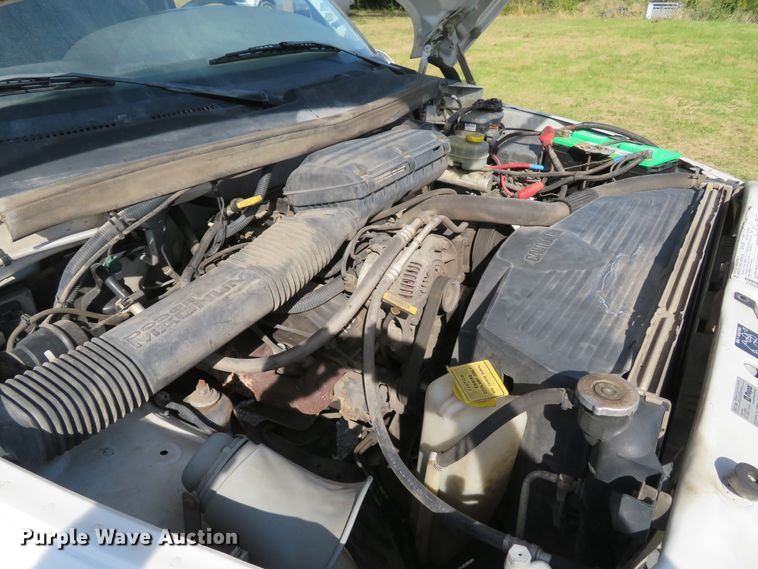 image for item DH1641 1998 Dodge Ram 2500 Club Cab utility bed pickup truck