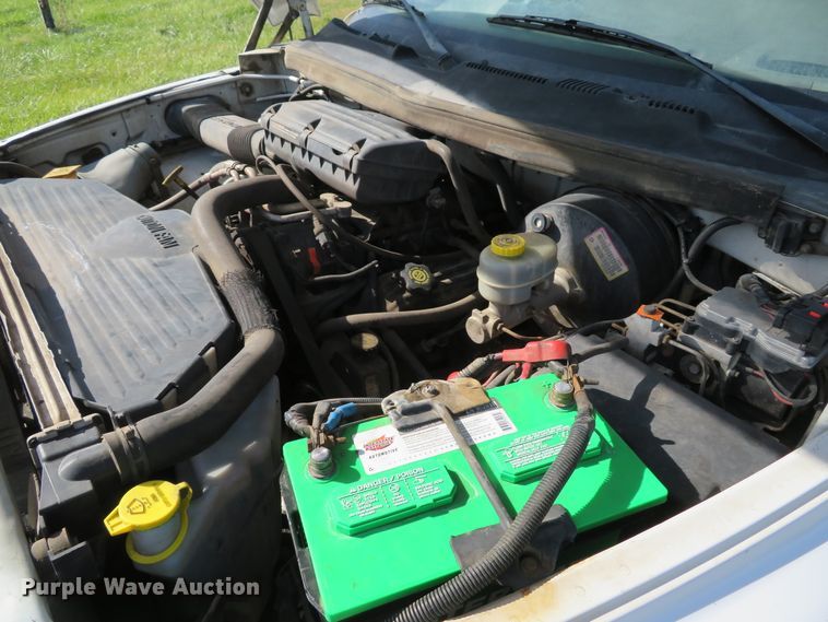 image for item DH1641 1998 Dodge Ram 2500 Club Cab utility bed pickup truck