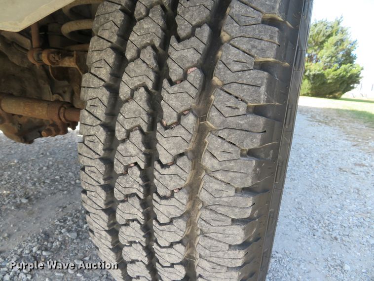 image for item DH1641 1998 Dodge Ram 2500 Club Cab utility bed pickup truck