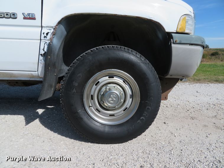 image for item DH1641 1998 Dodge Ram 2500 Club Cab utility bed pickup truck