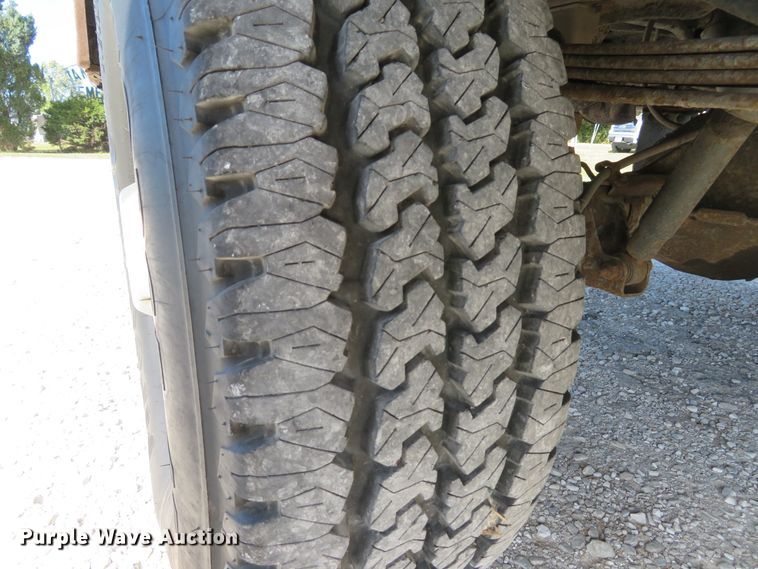 image for item DH1641 1998 Dodge Ram 2500 Club Cab utility bed pickup truck