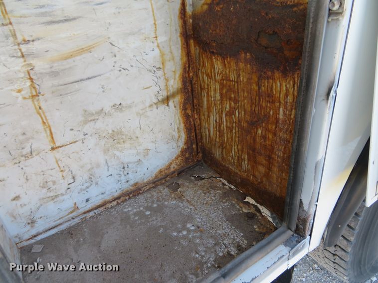 image for item DH1642 2003 Freightliner FL70 utility truck