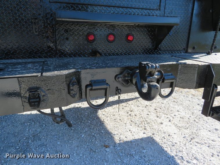 image for item DH1642 2003 Freightliner FL70 utility truck