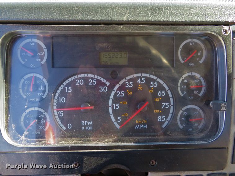 image for item DH1642 2003 Freightliner FL70 utility truck