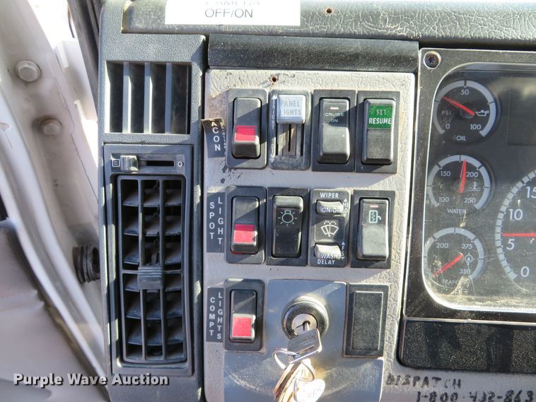 image for item DH1642 2003 Freightliner FL70 utility truck