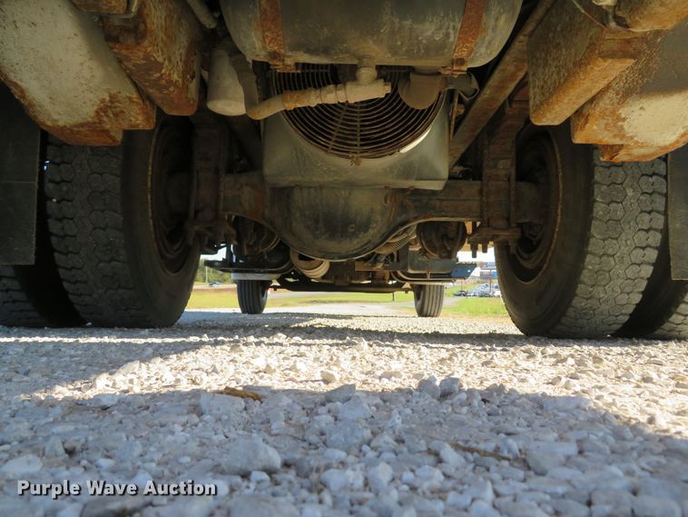 image for item DH1642 2003 Freightliner FL70 utility truck