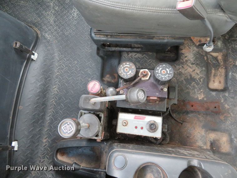 image for item DH1644 2008 GMC C8500 dump truck