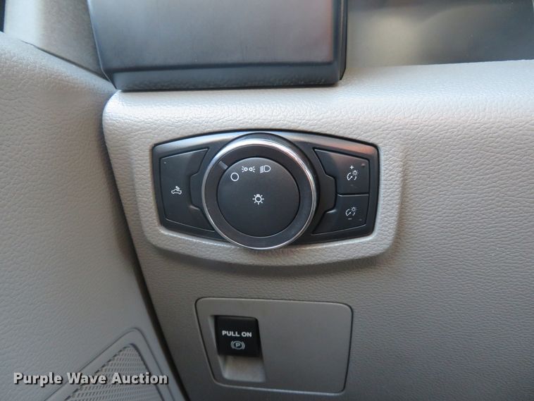 image for item DH1645 2015 Ford F150 XL pickup truck