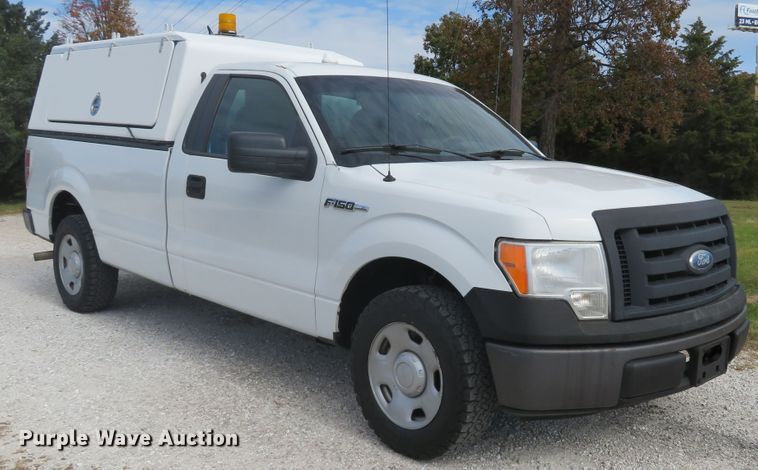image for item DH1647 2009 Ford F150 XL pickup truck