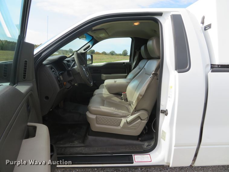 image for item DH1647 2009 Ford F150 XL pickup truck