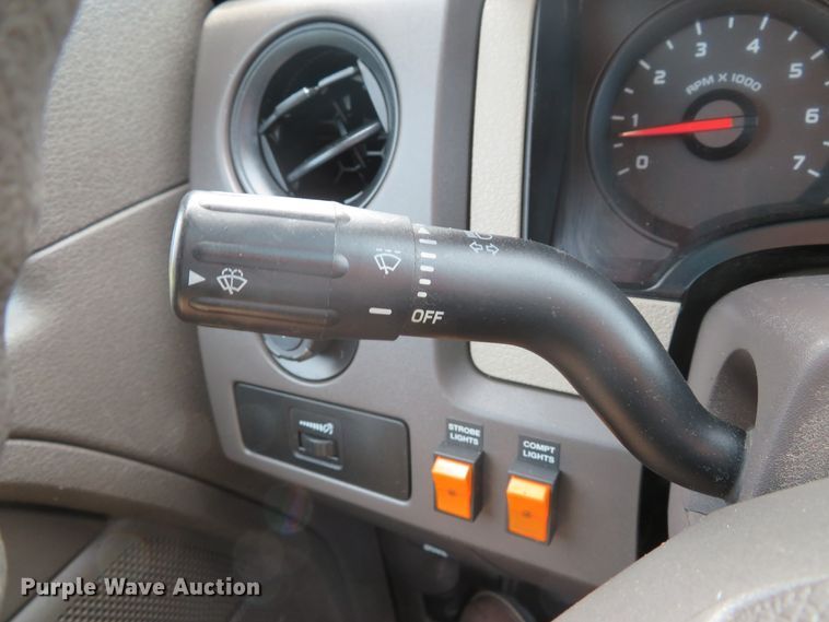 image for item DH1647 2009 Ford F150 XL pickup truck