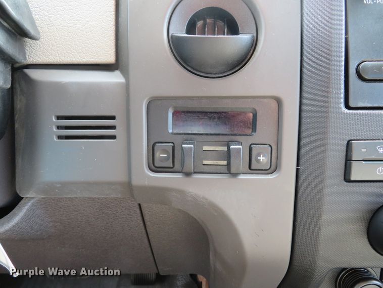 image for item DH1647 2009 Ford F150 XL pickup truck