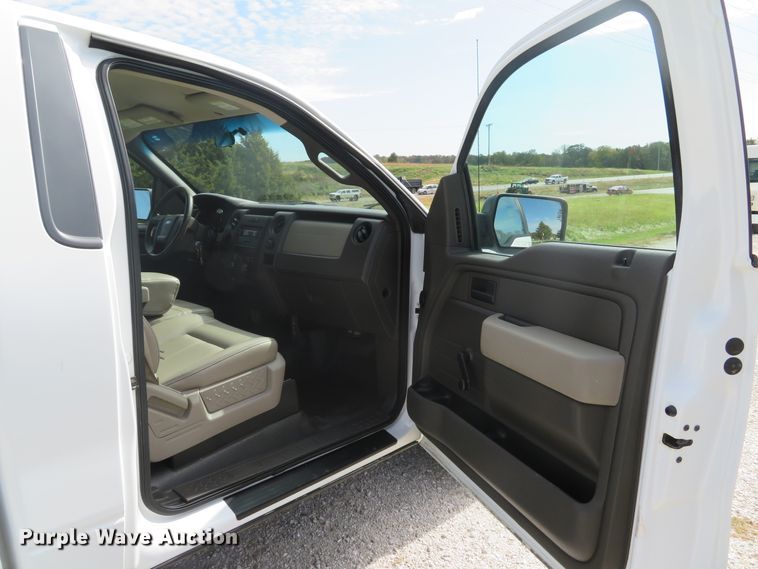 image for item DH1647 2009 Ford F150 XL pickup truck