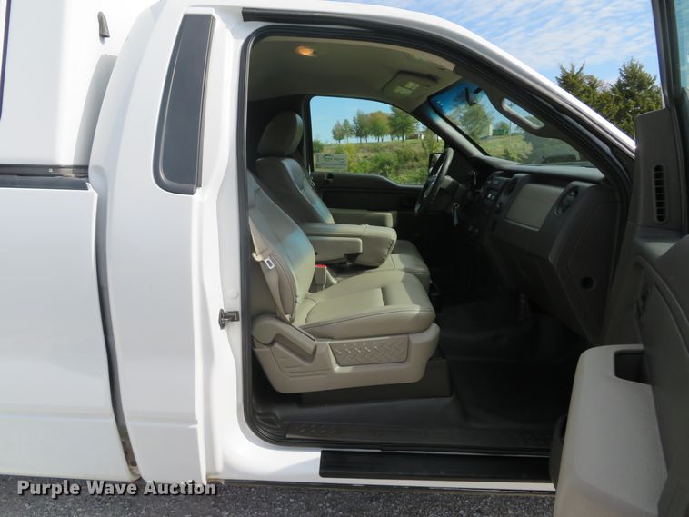image for item DH1647 2009 Ford F150 XL pickup truck