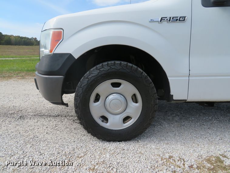 image for item DH1647 2009 Ford F150 XL pickup truck