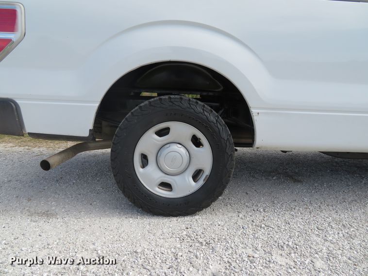 image for item DH1647 2009 Ford F150 XL pickup truck