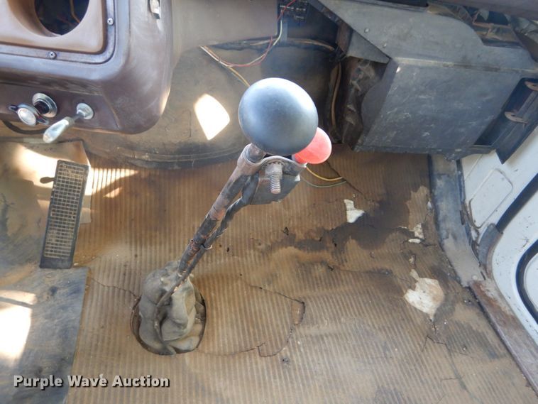 image for item DH2067 1979 Ford 700 flatbed truck