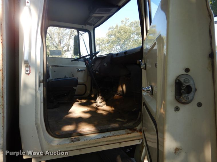 image for item DH2067 1979 Ford 700 flatbed truck