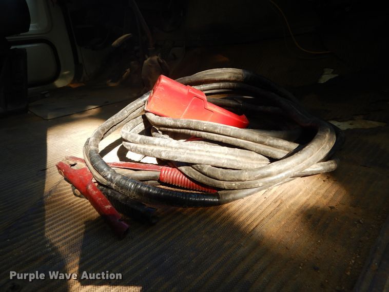 image for item DH2067 1979 Ford 700 flatbed truck