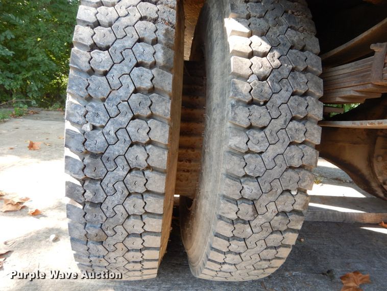 image for item DH2067 1979 Ford 700 flatbed truck