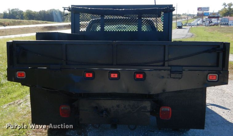 image for item DH2172 2001 Ford F350 Super Duty XL dump bed pickup truck