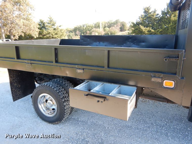 image for item DH2172 2001 Ford F350 Super Duty XL dump bed pickup truck