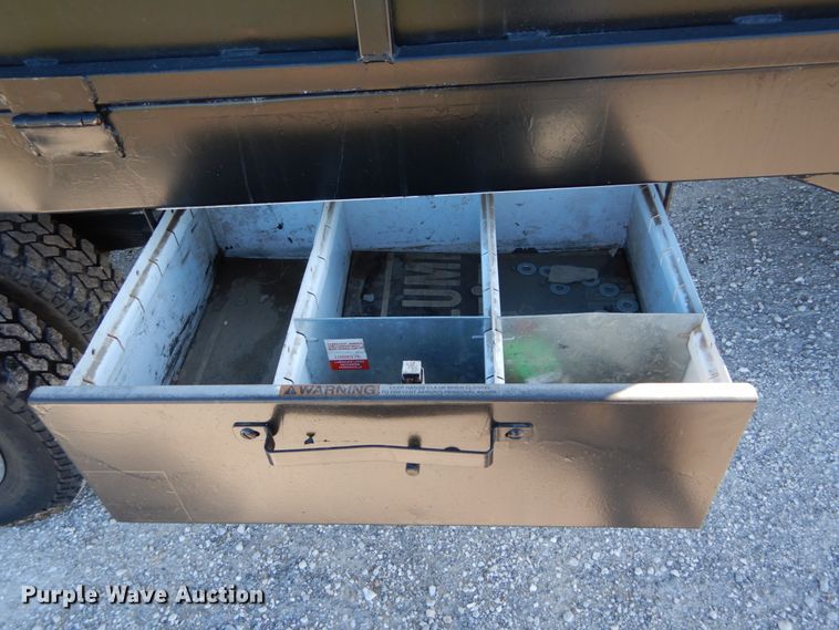 image for item DH2172 2001 Ford F350 Super Duty XL dump bed pickup truck