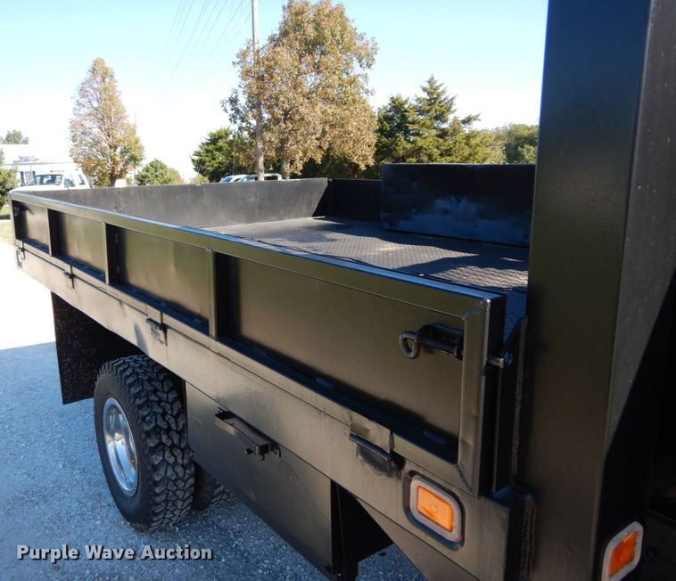 image for item DH2172 2001 Ford F350 Super Duty XL dump bed pickup truck