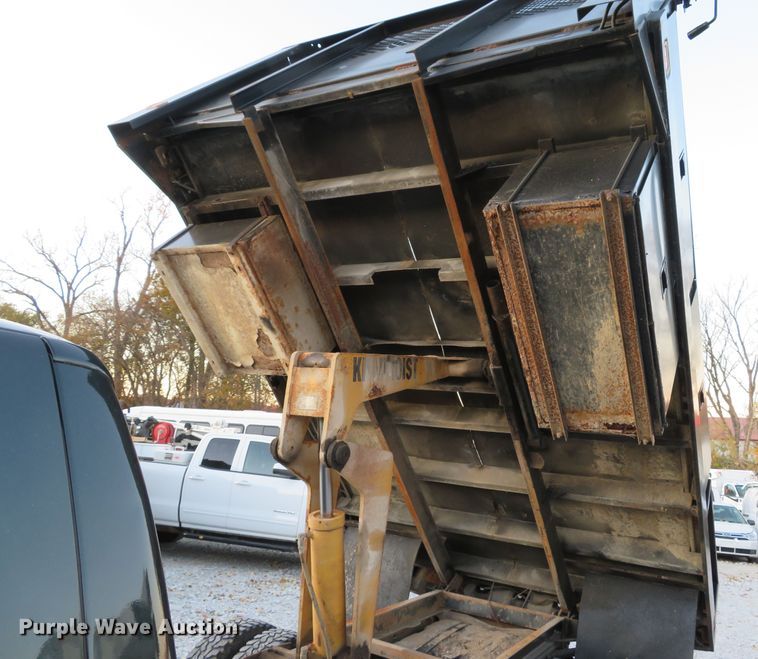 image for item DH2172 2001 Ford F350 Super Duty XL dump bed pickup truck