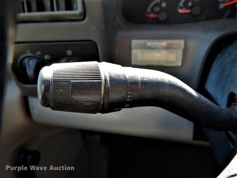 image for item DH2172 2001 Ford F350 Super Duty XL dump bed pickup truck