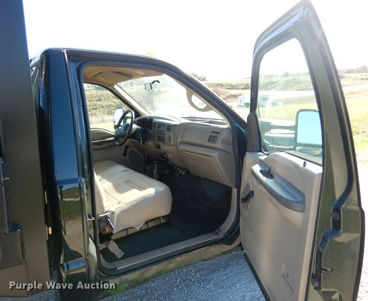 image for item DH2172 2001 Ford F350 Super Duty XL dump bed pickup truck