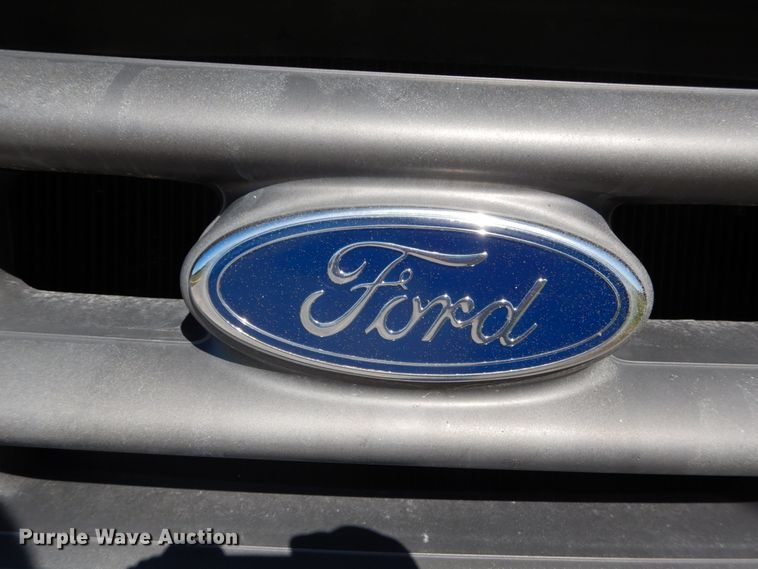 image for item DH2172 2001 Ford F350 Super Duty XL dump bed pickup truck