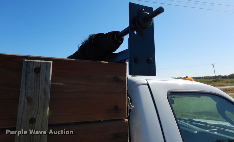 image for item DH2174 2004 Ford F350 Super Duty XL pickup truck with dump bed insert