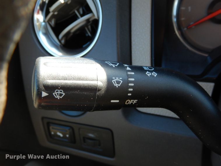 image for item DH2179 2010 Ford F150 XLT SuperCab pickup truck