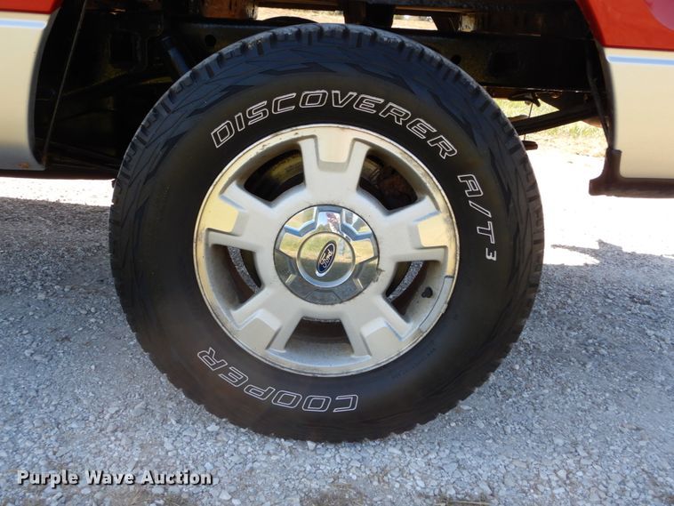 image for item DH2179 2010 Ford F150 XLT SuperCab pickup truck