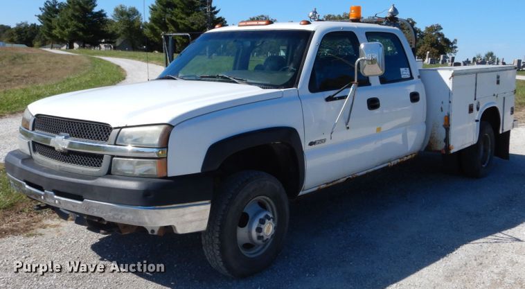 image for item DH2180 2003 Chevrolet Silverado 3500 Crew Cab utility bed pickup truck