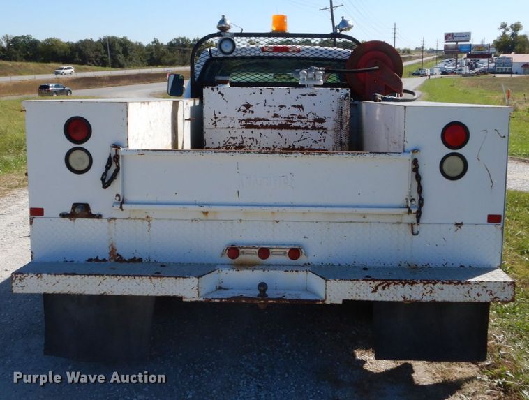 image for item DH2180 2003 Chevrolet Silverado 3500 Crew Cab utility bed pickup truck