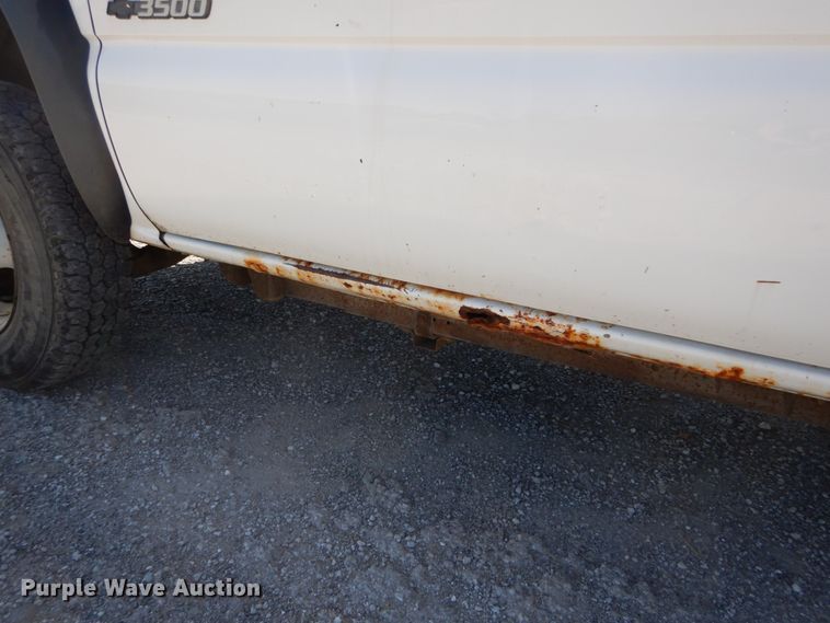 image for item DH2180 2003 Chevrolet Silverado 3500 Crew Cab utility bed pickup truck