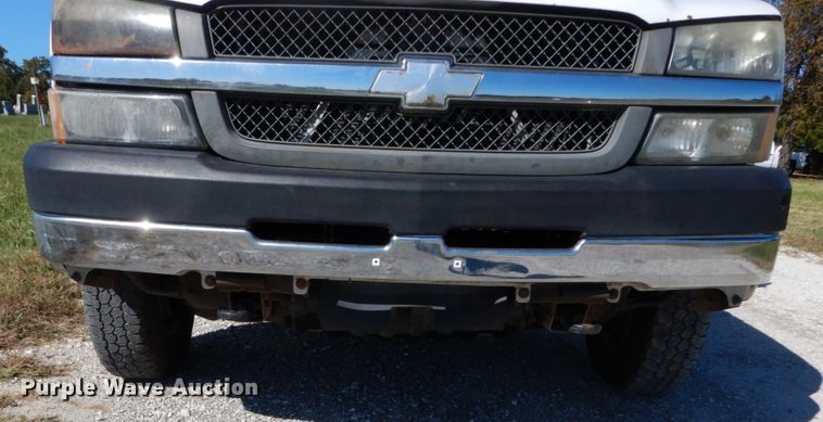 image for item DH2180 2003 Chevrolet Silverado 3500 Crew Cab utility bed pickup truck