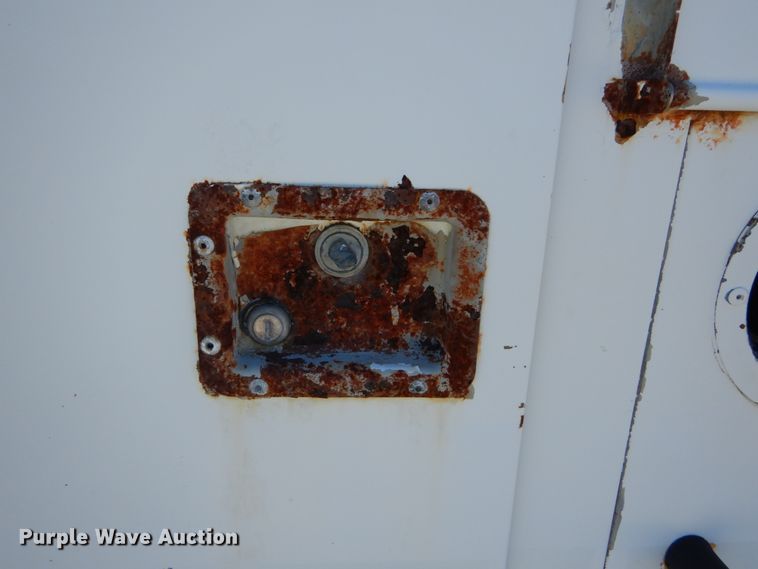 image for item DH2180 2003 Chevrolet Silverado 3500 Crew Cab utility bed pickup truck