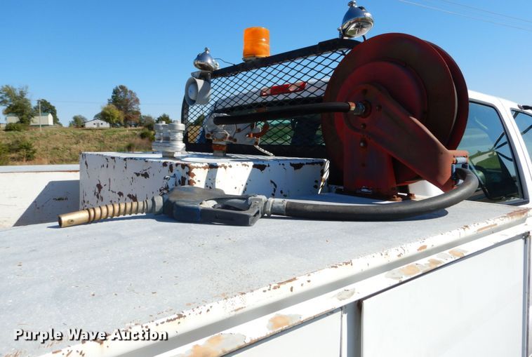 image for item DH2180 2003 Chevrolet Silverado 3500 Crew Cab utility bed pickup truck