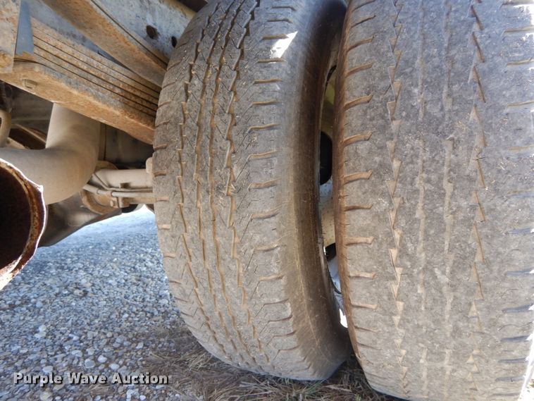 image for item DH2180 2003 Chevrolet Silverado 3500 Crew Cab utility bed pickup truck