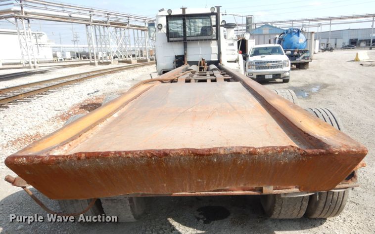 image for item DH2187 1999 Mack DM690S roll off container truck