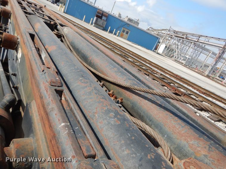 image for item DH2187 1999 Mack DM690S roll off container truck